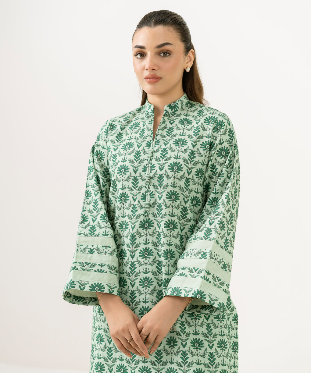 Sapphire 2-Piece Unstitched Khaddar Suit